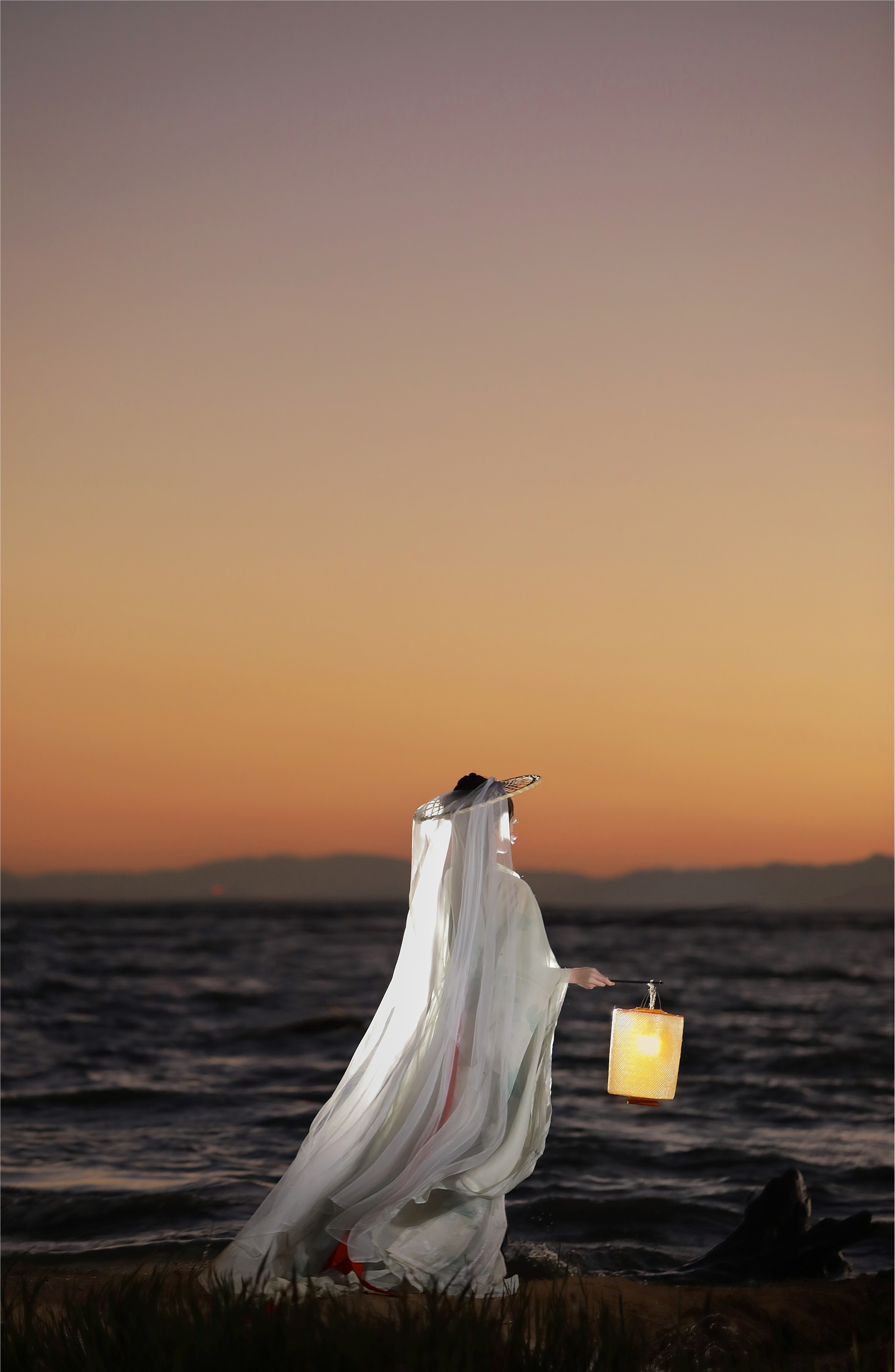 YITUYU艺图语 2025.01.24 要一个黄昏，满是风 南瓜